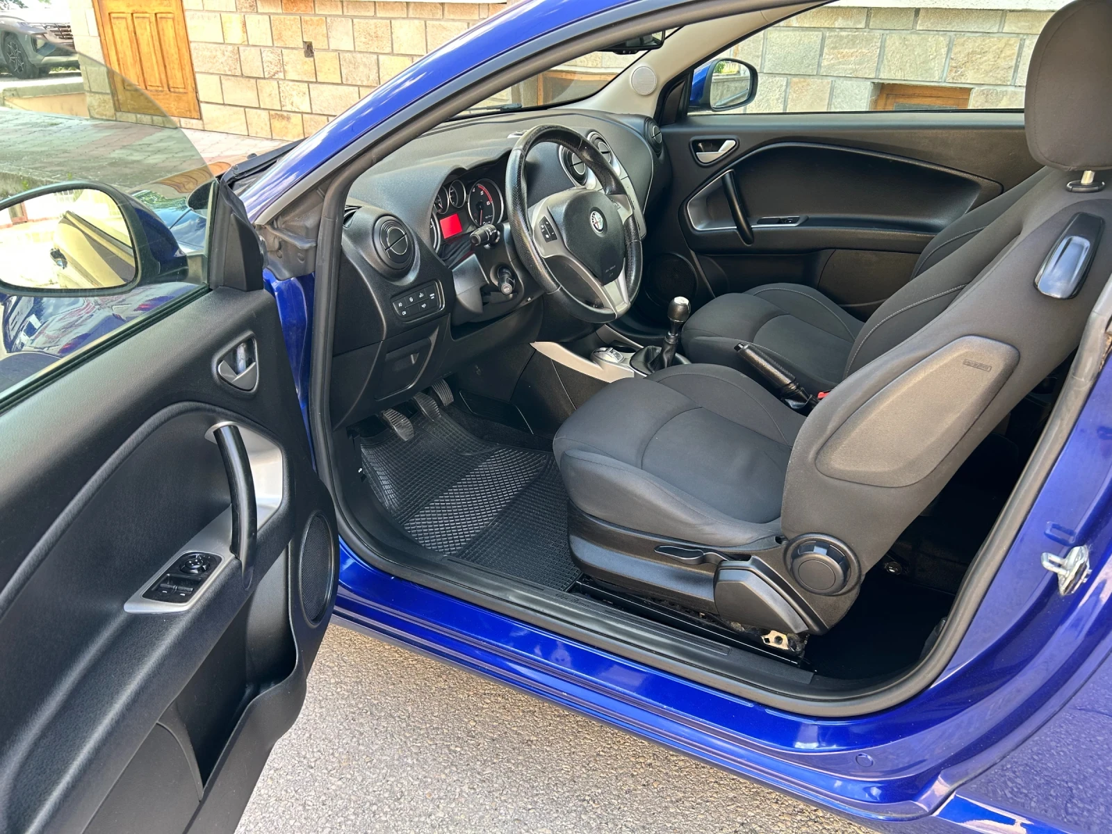 Alfa Romeo MiTo 1.3JTDm КЛИМАТРОНИК, снимка 8 - Автомобили и джипове - 55448510