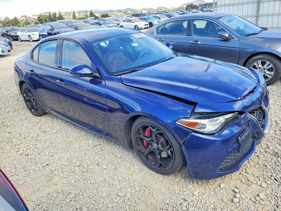 Alfa Romeo Giulia 2019 ALFA ROMEO GIULIA TI, снимка 3 - Автомобили и джипове - 56231906