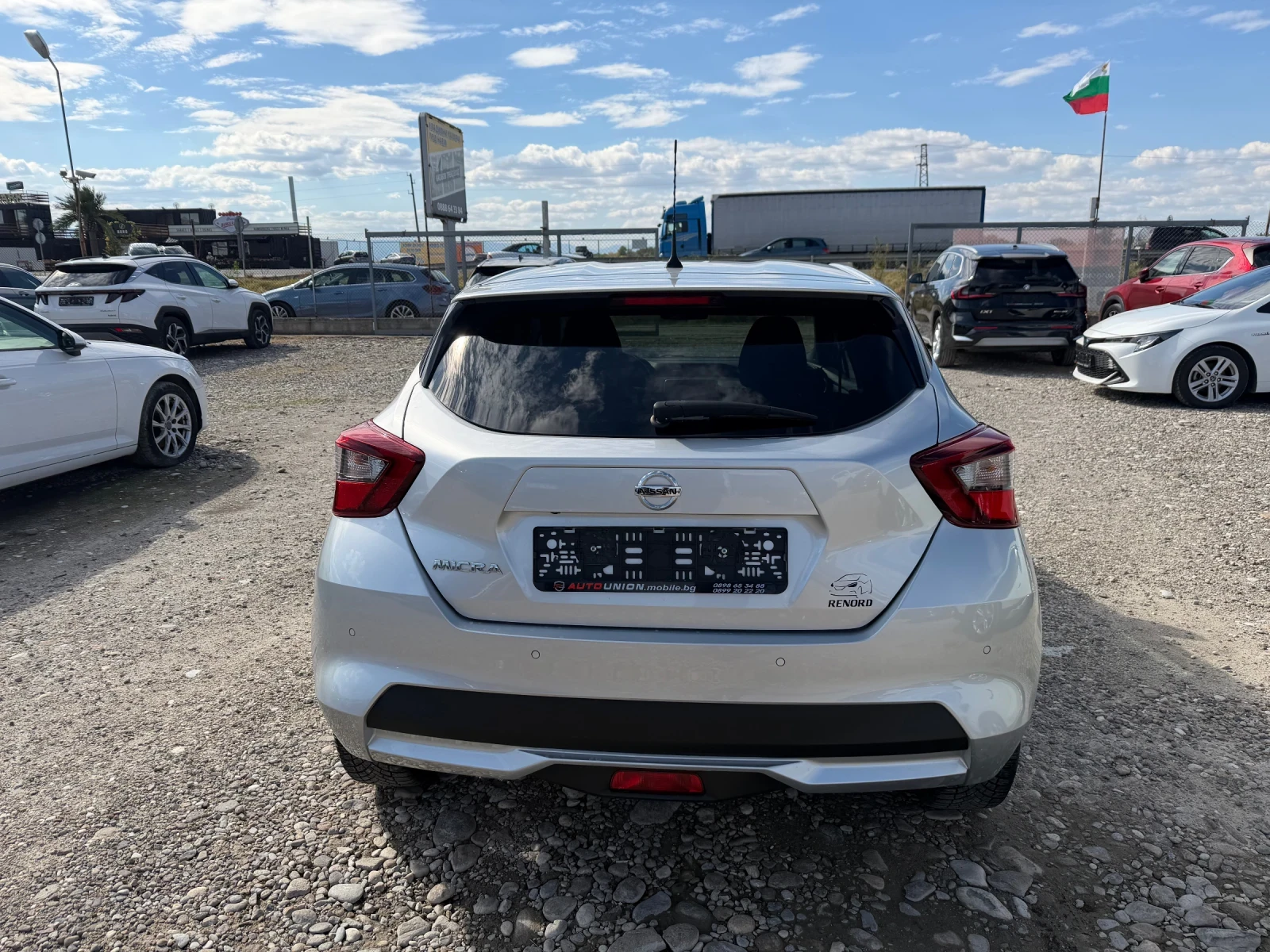 Nissan Micra 1.0 IG- T(КАТО НОВА), снимка 6 - Автомобили и джипове - 56256486