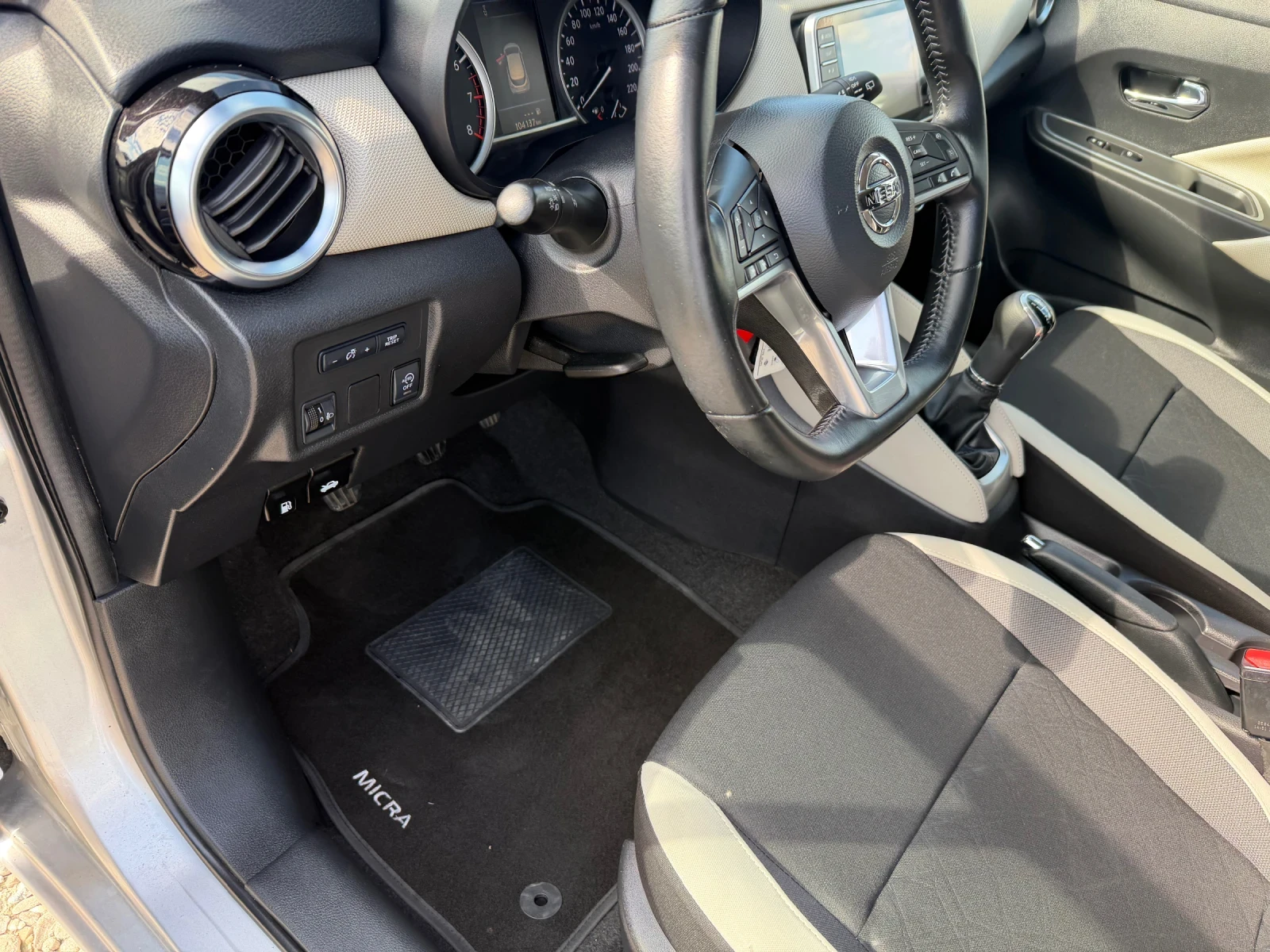 Nissan Micra 1.0 IG- T(КАТО НОВА), снимка 10 - Автомобили и джипове - 56256486