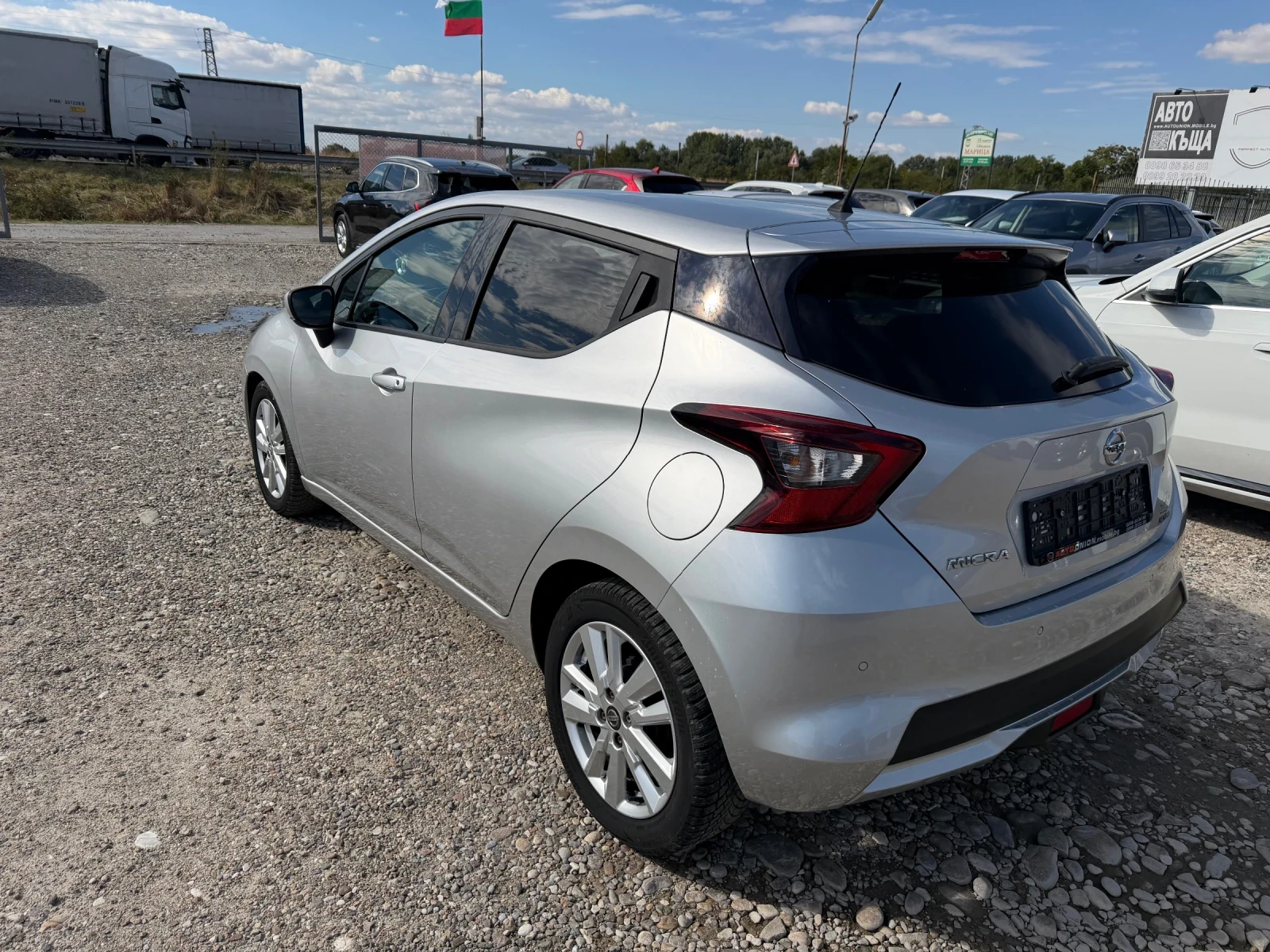 Nissan Micra 1.0 IG- T(КАТО НОВА), снимка 7 - Автомобили и джипове - 56256486