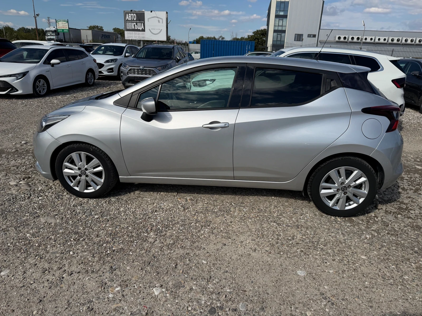 Nissan Micra 1.0 IG- T(КАТО НОВА), снимка 8 - Автомобили и джипове - 56256486