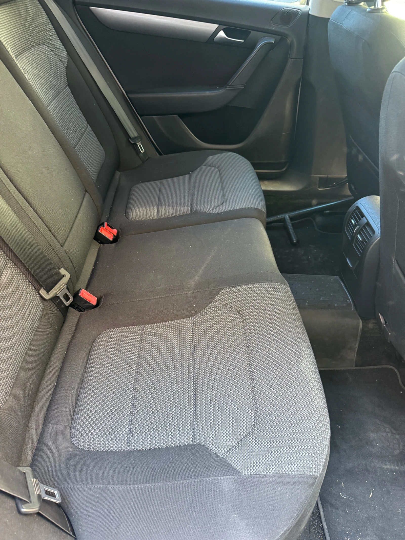 VW Passat 2000, снимка 6 - Автомобили и джипове - 56337771