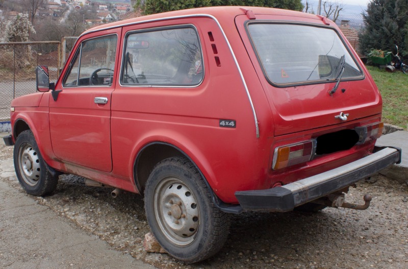 Lada Niva 1.6, снимка 4 - Автомобили и джипове - 45977820