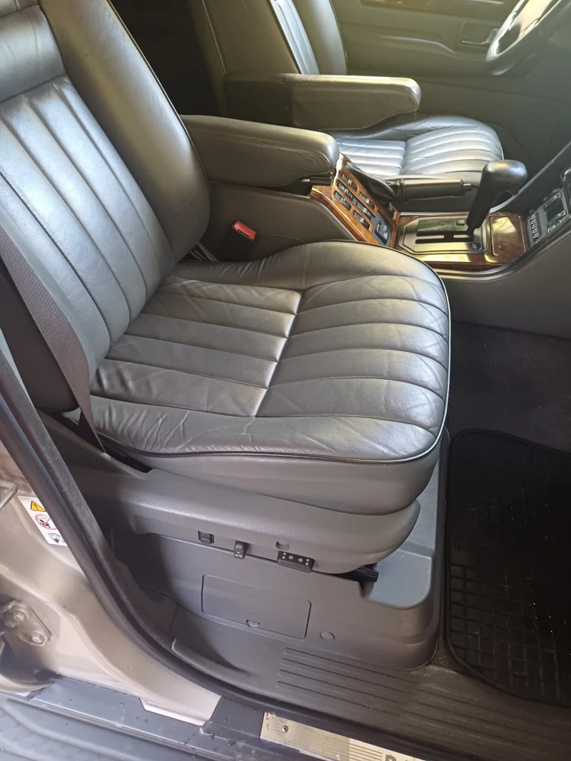 Land Rover Range rover, снимка 10 - Автомобили и джипове - 52178696