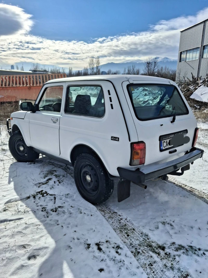 Lada Niva 21214 Газов инжекцион , снимка 2 - Автомобили и джипове - 53043641