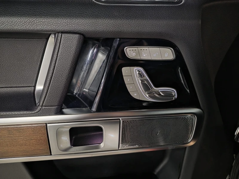 Mercedes-Benz G 350 AMG PACK перфектна, снимка 14 - Автомобили и джипове - 53061583