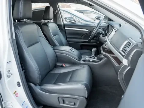 Toyota Highlander HYBRID XLE * * CARFAX * * АВТО КРЕДИТ * * , снимка 15 - Автомобили и джипове - 53067995