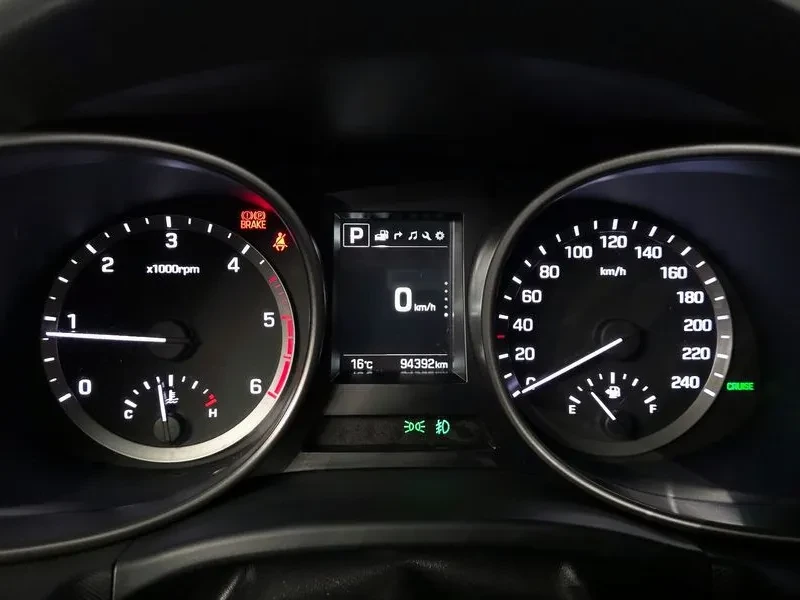 Hyundai Santa fe 2.0 2WD, снимка 8 - Автомобили и джипове - 55558575