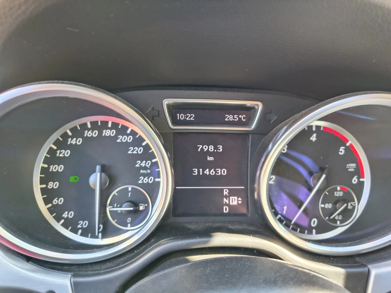 Mercedes-Benz ML 350  - изображение 10
