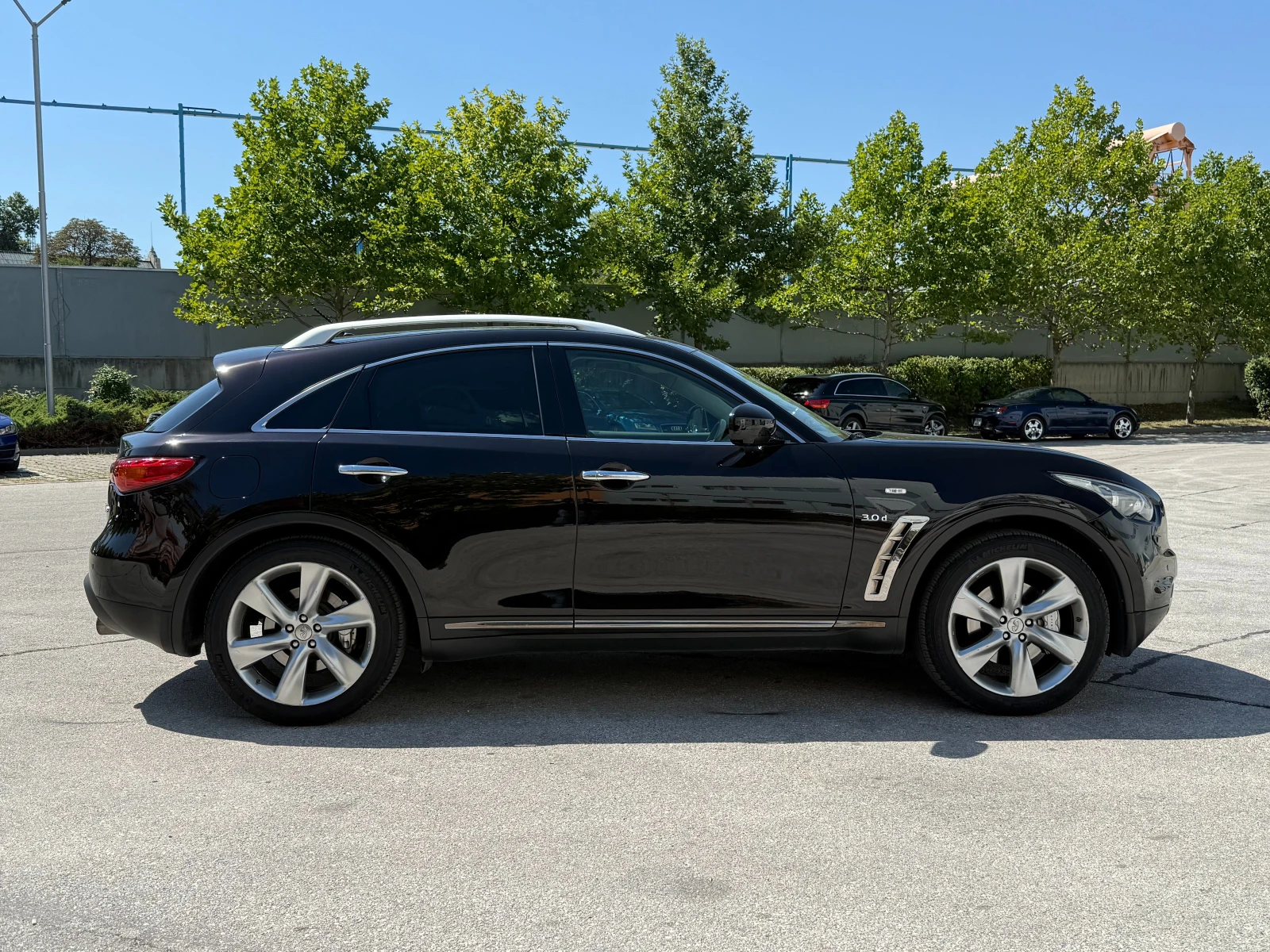 Infiniti QX70 3.0d 238 к.с./4х4 - изображение 5