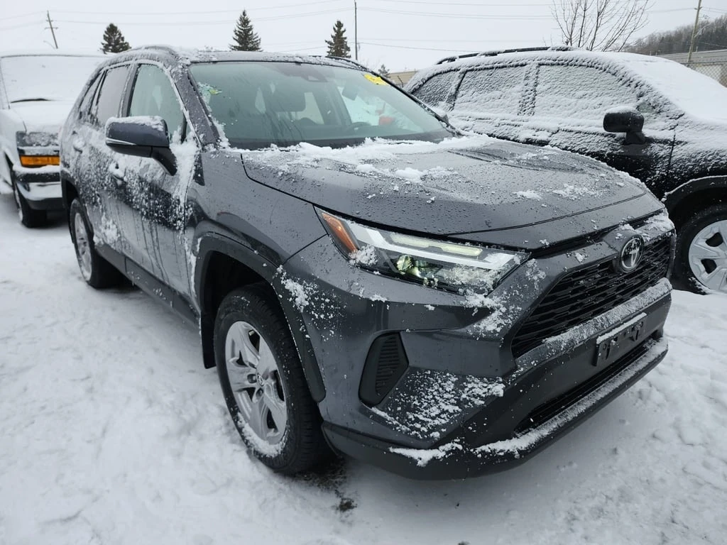 Toyota Rav4 * XLE * CARFAX *  - изображение 2