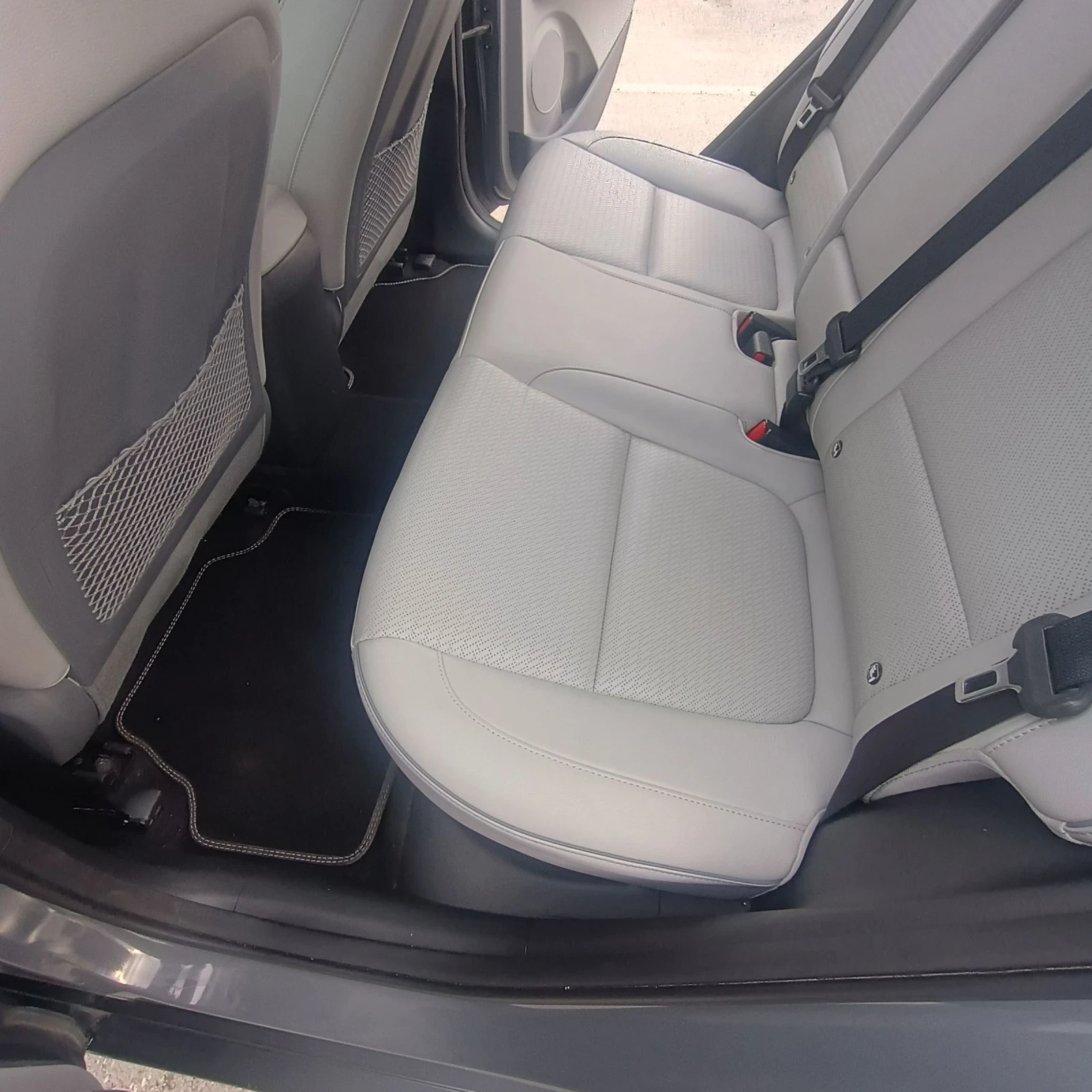 Hyundai Kona 64kw, PREMIUM, Teрмопомпа, снимка 11 - Автомобили и джипове - 53921595