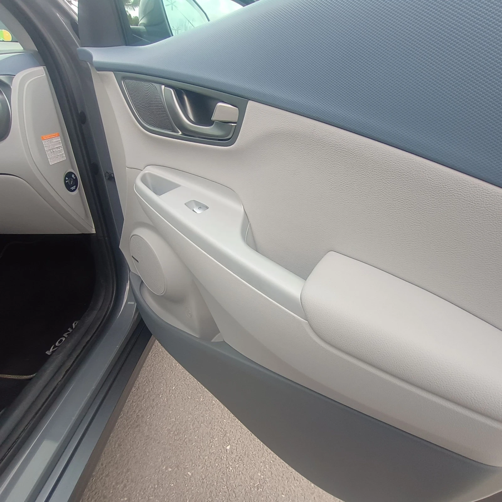 Hyundai Kona 64kw, PREMIUM, Teрмопомпа, снимка 8 - Автомобили и джипове - 53921595