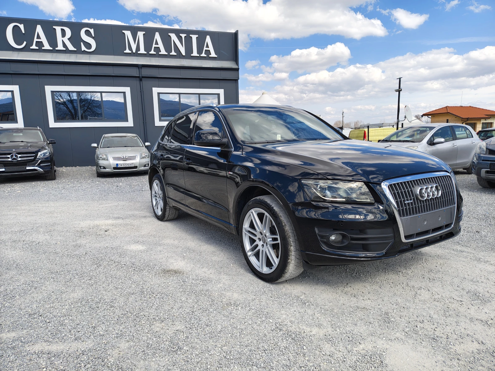 Audi Q5 2.0 S-LINE, снимка 2 - Автомобили и джипове - 53986431