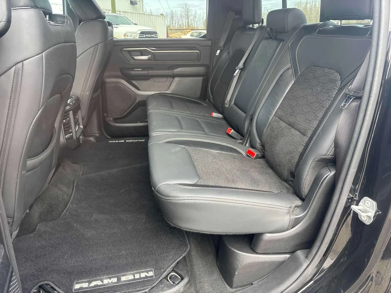 Dodge RAM 1500 Sport /CARFAX/ПРЕДСТАВИТЕЛСТВО/2 КЛЮЧА, снимка 10 - Автомобили и джипове - 53987834