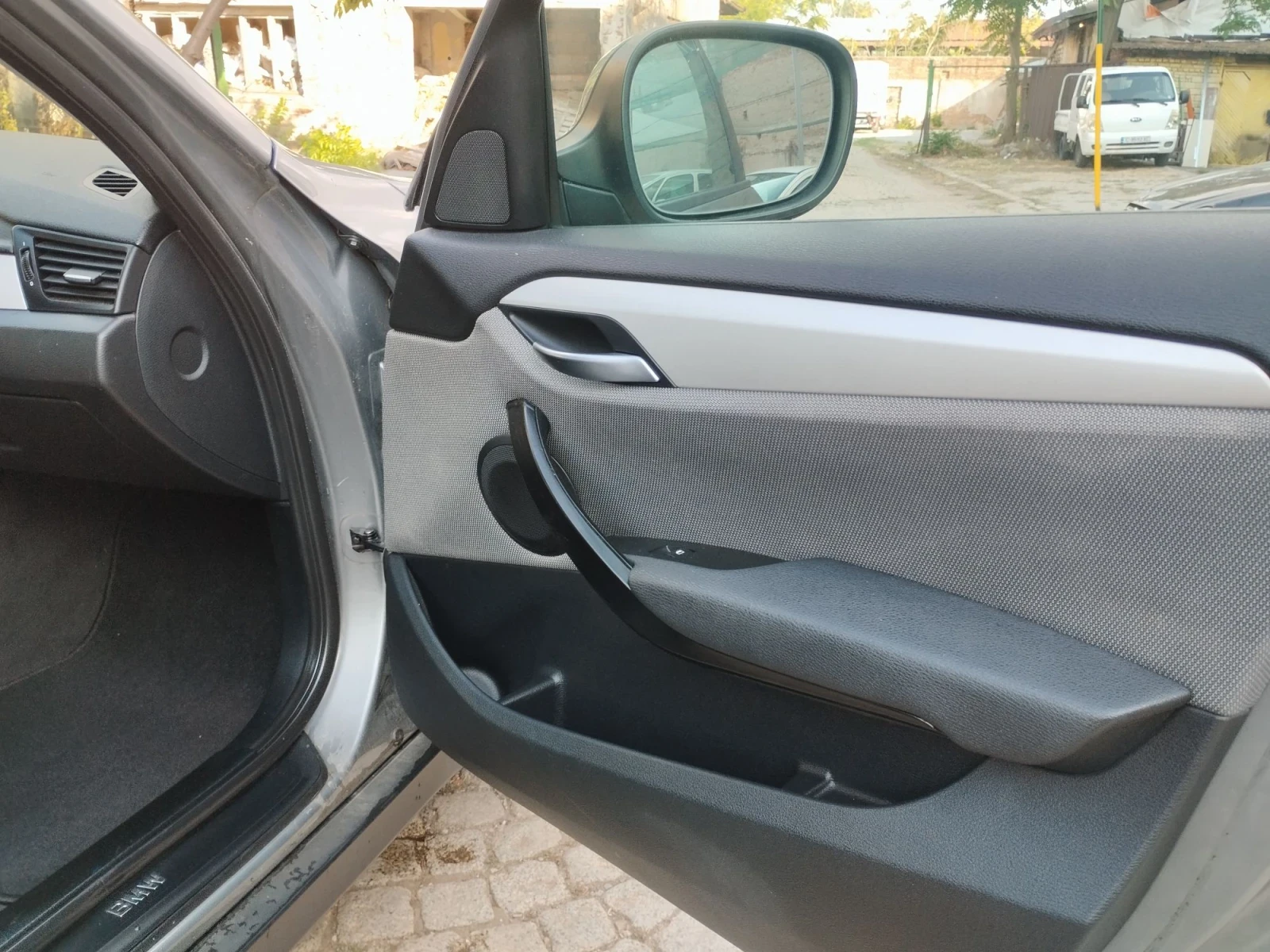 BMW X1 2.0D 177kc AUTO Xdrive, снимка 15 - Автомобили и джипове - 55906048