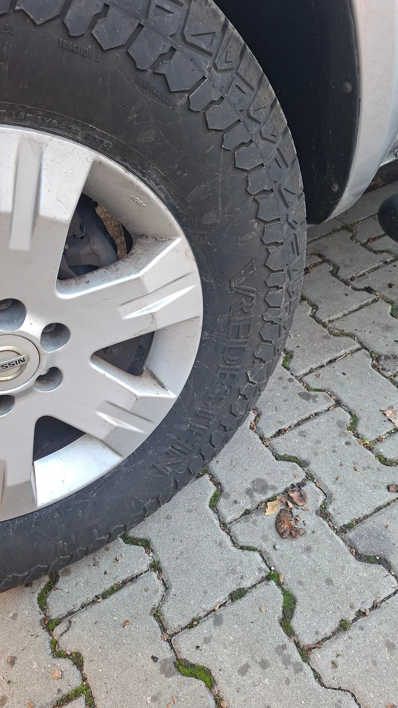 Nissan Navara 2.5 dci, снимка 7 - Автомобили и джипове - 56657023