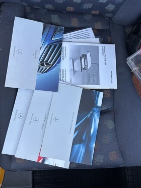 Mercedes-Benz V 109, снимка 13