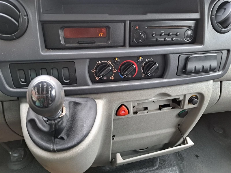 Renault Master 3.0 KLIMA MAXI , снимка 15 - Бусове и автобуси - 47472981