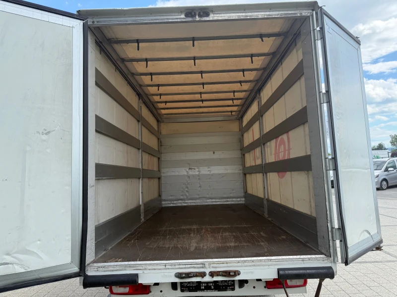 VW Crafter 2.0TDI 177к.с. 4.80м. 3-щори Клима Euro 6b, снимка 16 - Бусове и автобуси - 50448260