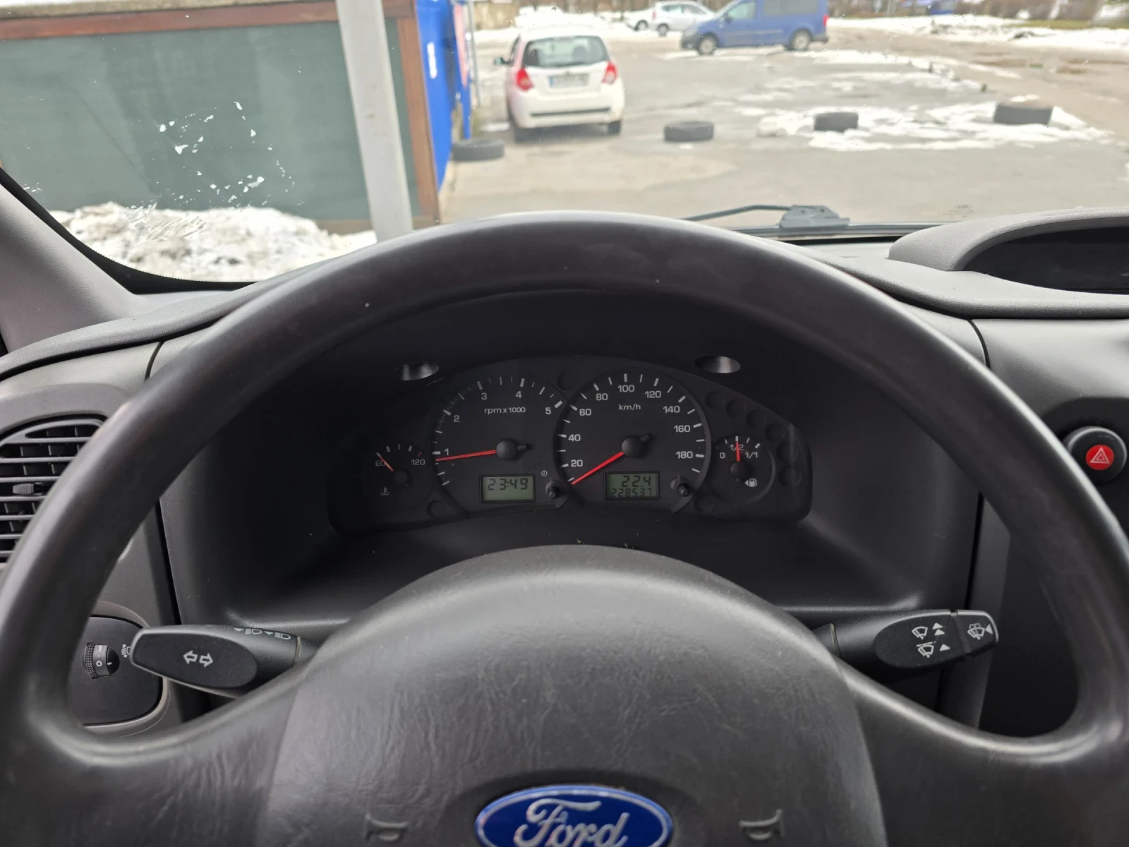 Ford Transit 2.4 TDI 137kc. 6ск. - изображение 8