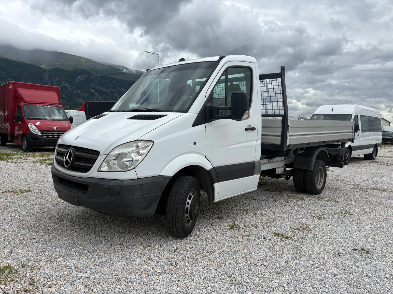 Mercedes-Benz Sprinter 418 CDI Самосвал - изображение 2