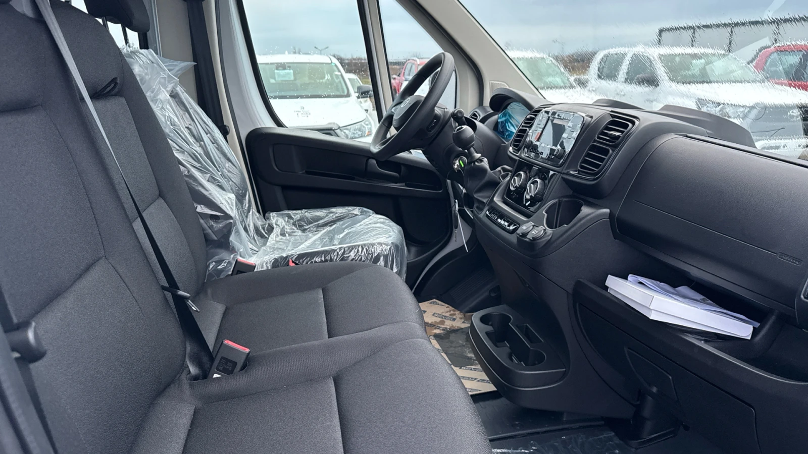 Toyota Proace Max Dropside CrewCab 6+ 1, снимка 9 - Бусове и автобуси - 53817333