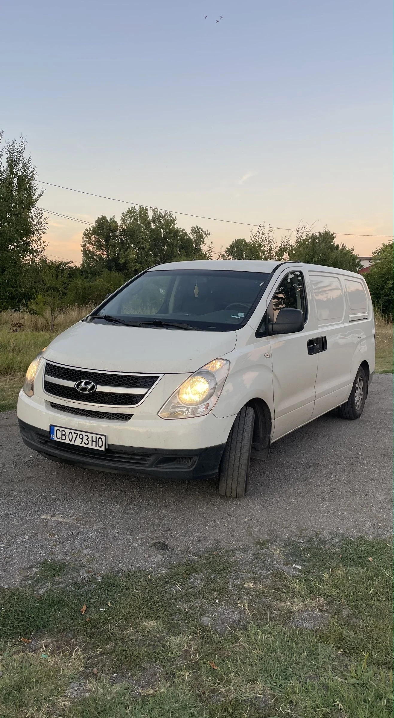 Hyundai H1 2.5crdi, снимка 2 - Бусове и автобуси - 54231327