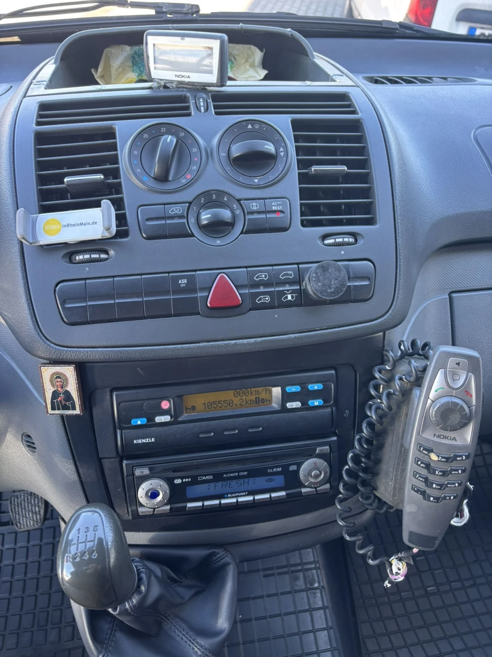 Mercedes-Benz V 109, снимка 9 - Бусове и автобуси - 54336019