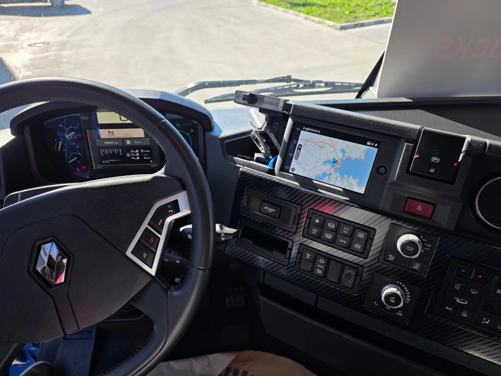 Renault T 1   | Mobile.bg   5