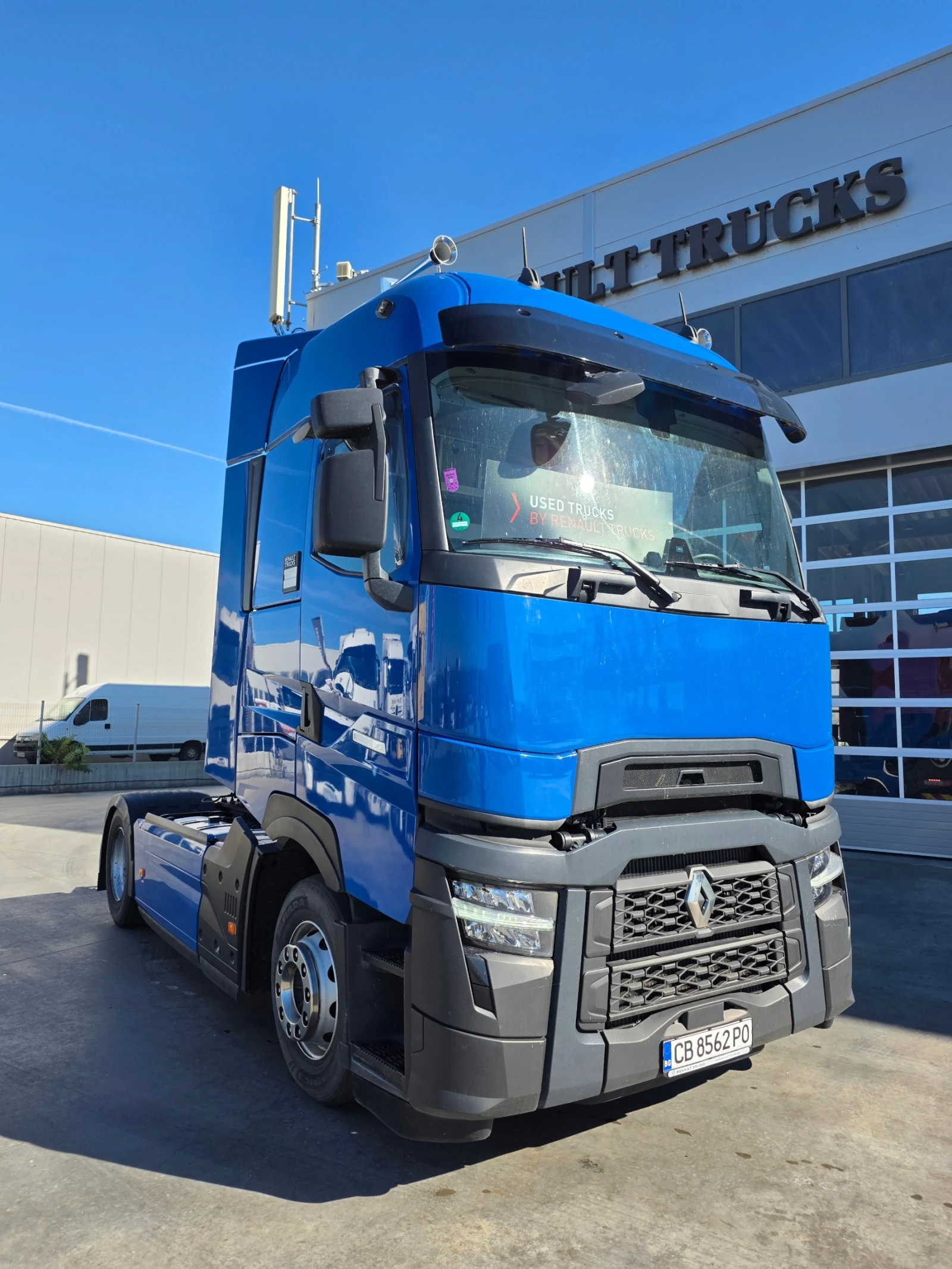 Renault T 1   | Mobile.bg   1