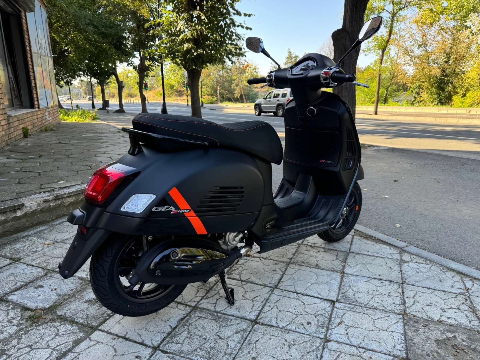 Vespa GTS 300 SuperSport Nero - изображение 3