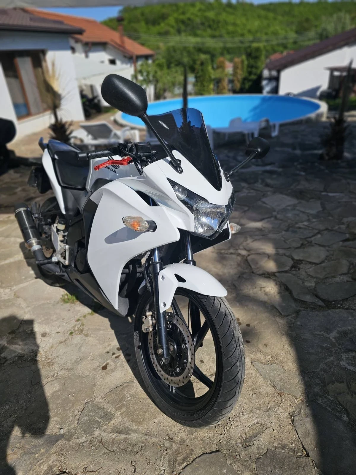 Honda Cbr 125R, снимка 2 - Мотоциклети и мототехника - 54356989