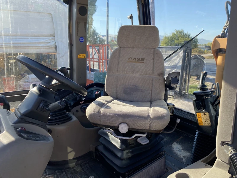 Багер Case 580 SR, снимка 9 - Индустриална техника - 53150452