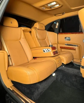 Rolls-Royce Ghost EWB* V12* HuD* Pano* NightVision - 114999 € / 224918.49 лв. - 33322405 11