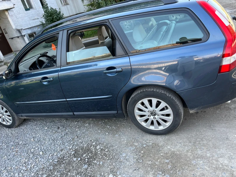 Volvo V50 T5 AWD, снимка 13 - Автомобили и джипове - 48760629