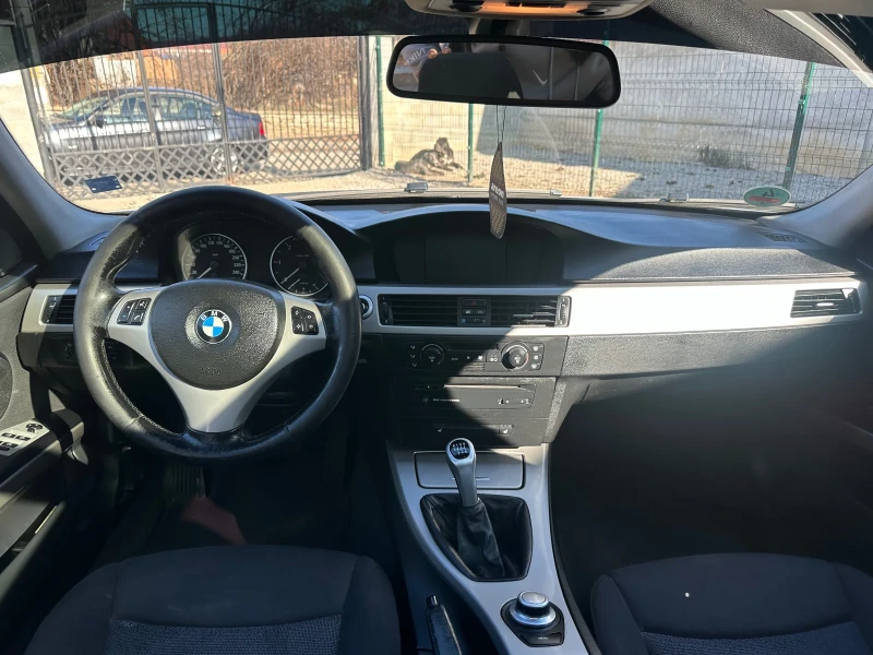 BMW 320, снимка 13 - Автомобили и джипове - 48921494