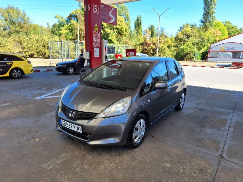 Honda Jazz, снимка 2 - Автомобили и джипове - 52217629