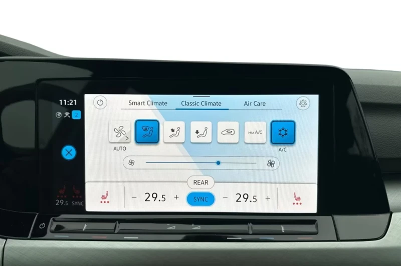 VW Golf Golf 8 2.0 TDI 115ps DSG, снимка 10 - Автомобили и джипове - 52677535