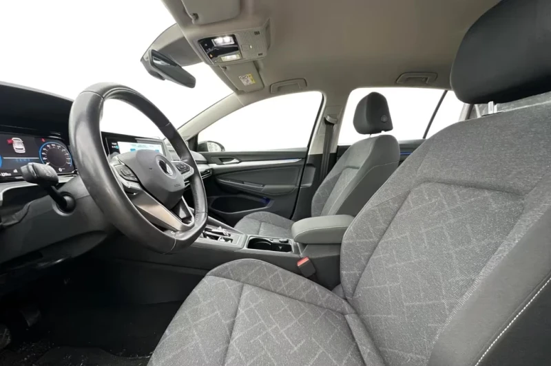 VW Golf Golf 8 2.0 TDI 115ps DSG, снимка 12 - Автомобили и джипове - 52677535