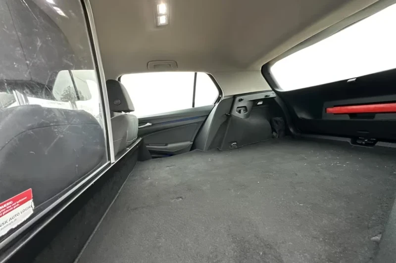 VW Golf Golf 8 2.0 TDI 115ps DSG, снимка 13 - Автомобили и джипове - 52677535