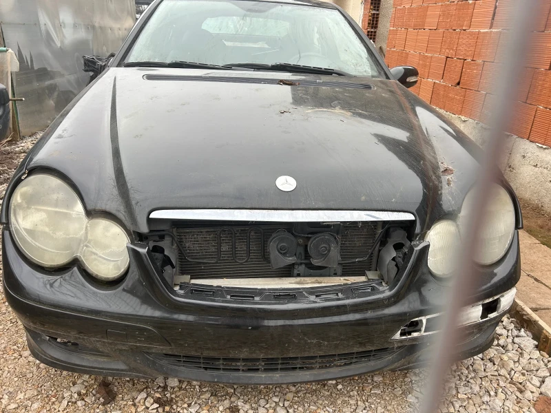 Mercedes-Benz C 220 150kc, снимка 6 - Автомобили и джипове - 52907236