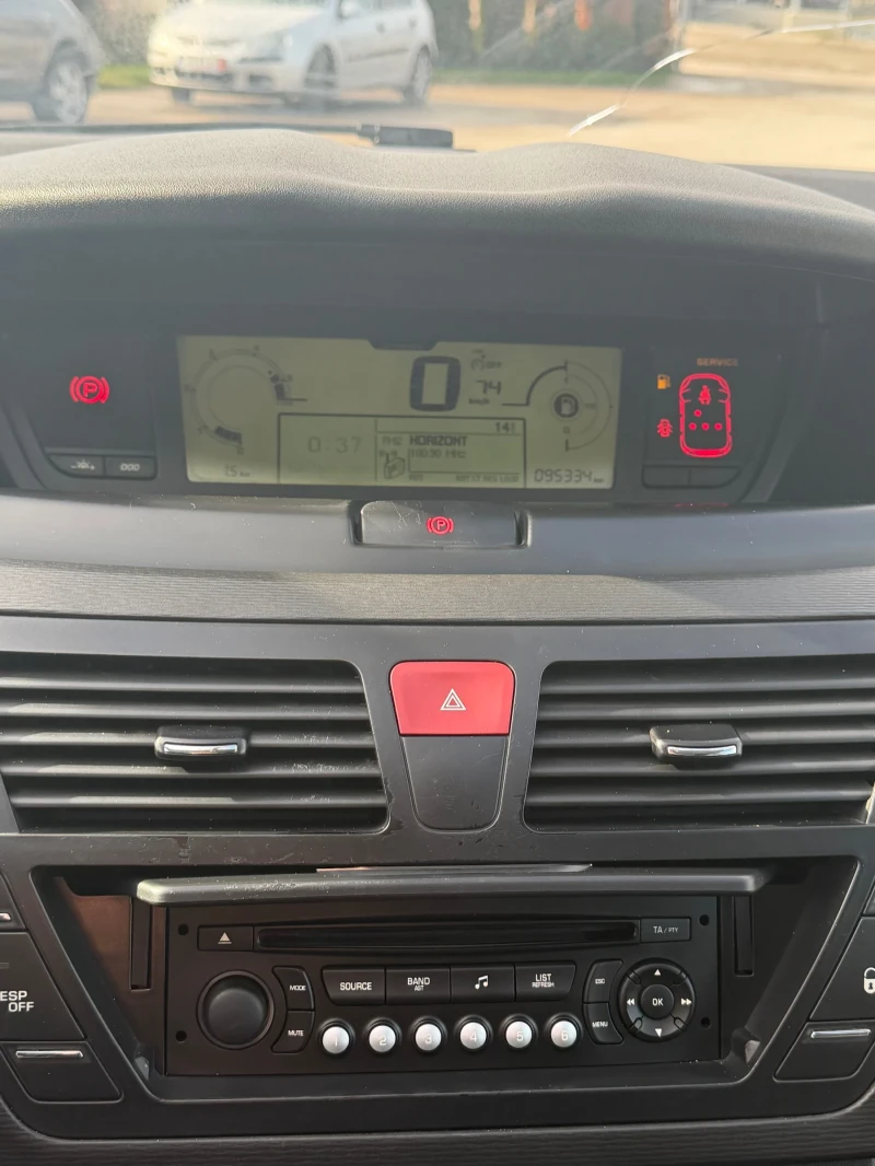 Citroen C4 Picasso 1.6 E-HDI, EURO 5A, снимка 16 - Автомобили и джипове - 53005121