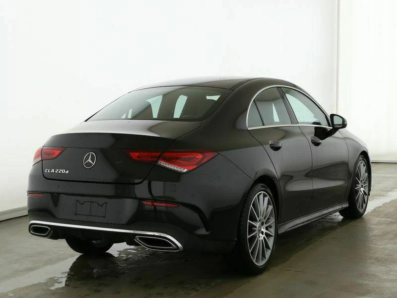 Mercedes-Benz CLA 220 d AMG, снимка 2 - Автомобили и джипове - 9994787