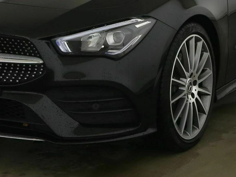 Mercedes-Benz CLA 220 d AMG, снимка 3 - Автомобили и джипове - 9994787