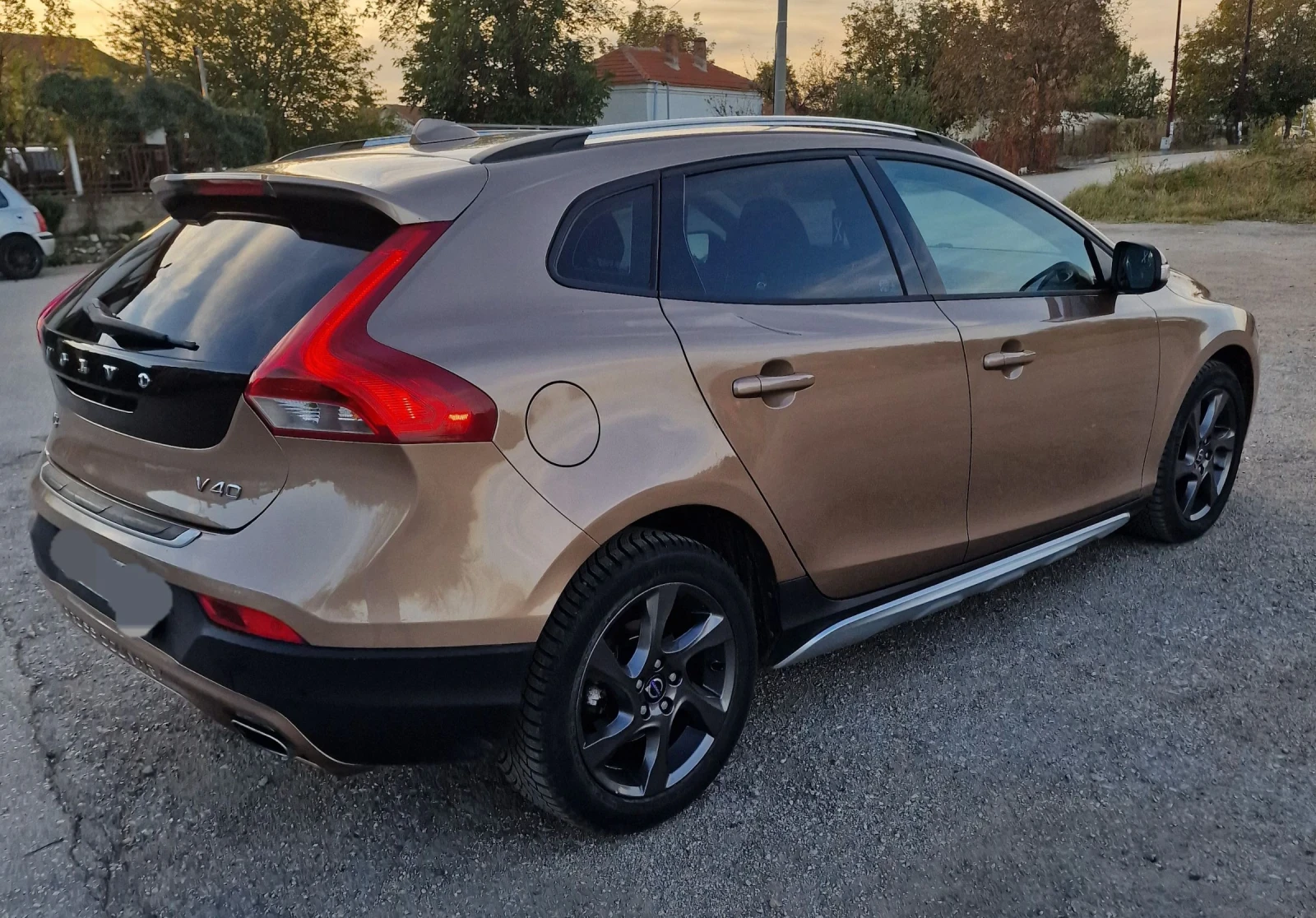 Volvo V40 Cross Country  D3 2000  150к.с - изображение 6