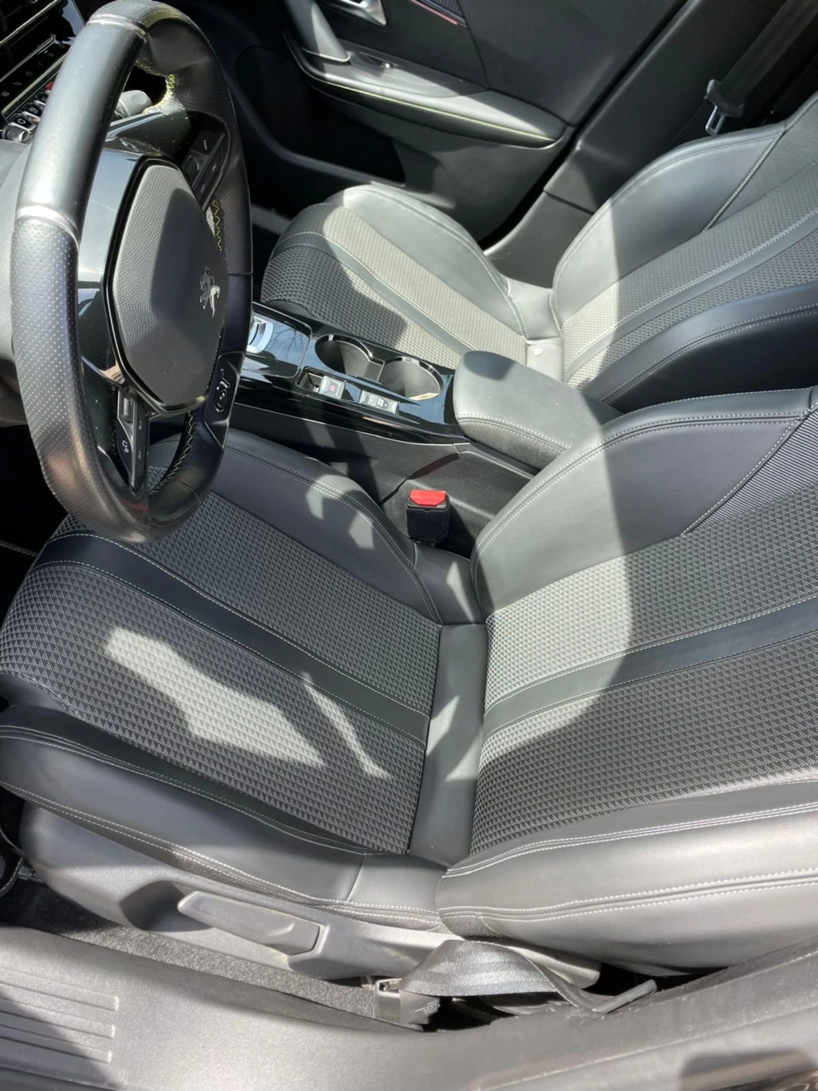 Peugeot 2008 1. 5GT BlueHDi 131 S&S EAT8 - изображение 6