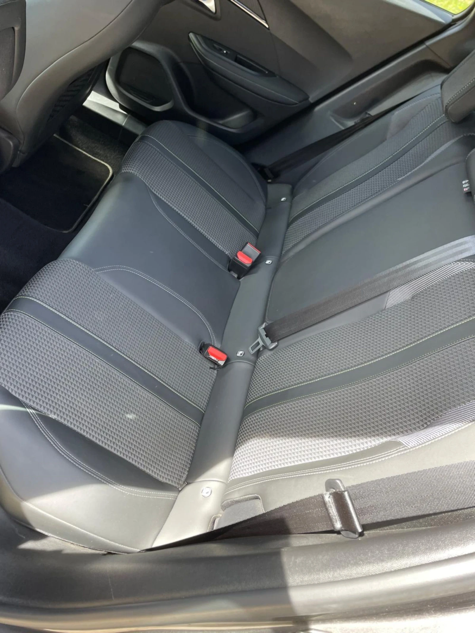 Peugeot 2008 1. 5GT BlueHDi 131 S&S EAT8 - изображение 7