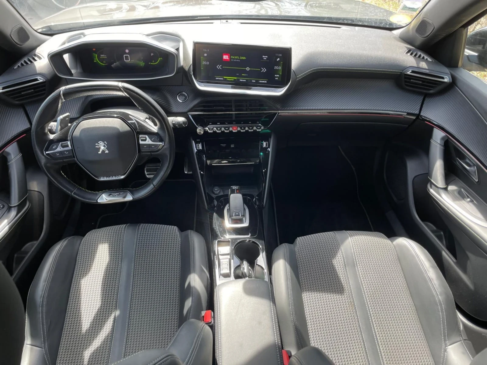 Peugeot 2008 1. 5GT BlueHDi 131 S&S EAT8 - изображение 5
